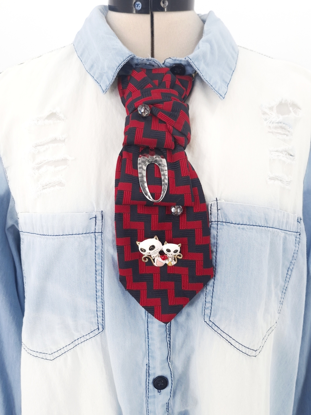 ✨Upcycled Tie Necklace Cat Brooch Red Chevron Statement Choker✨